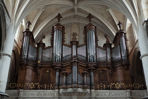 Órgano de tubo en la Catedral de Burdeos —  Fotos de Stock