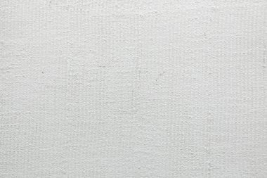 Beyaz sıva duvar boyalı. 