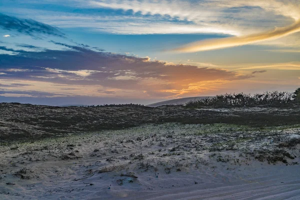 Západ slunce v národním parku Jericoacoara Dunes — Stock fotografie
