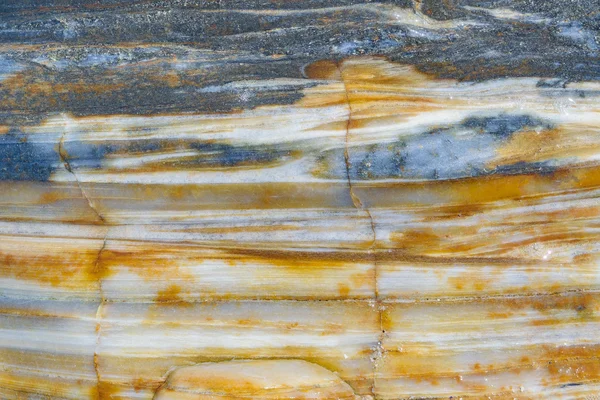 Renkli kaya Plajı'nda