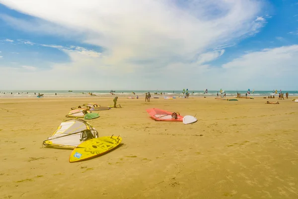 ジェリーコア コアラの最も有名なビーチを人々 します。 — ストック写真