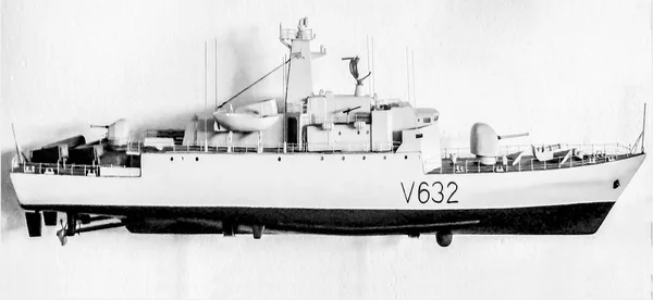 Miniaturmodell eines Militärschiffs — Stockfoto