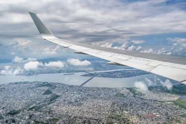 Pencere uçaktan havadan görünümü