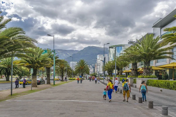 Modern kentsel olay yerinde Quito, Ekvator