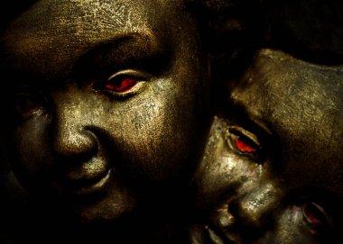 Karanlık melek portre portre