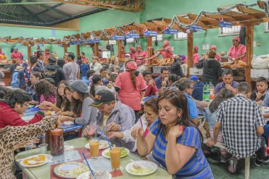 Porks, geleneksel gıda sarayda Riobamba Ekvator pişmiş