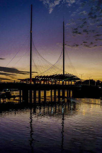 El Velero Bridge Night Scene Guayaqui Ecuador — Zdjęcie stockowe