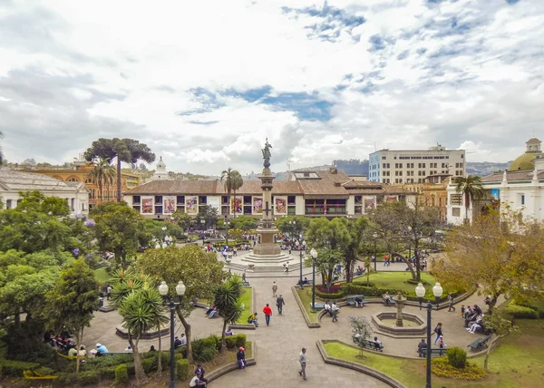 Plac Niepodległości zabytkowym centrum Quito Ekwador — Zdjęcie stockowe