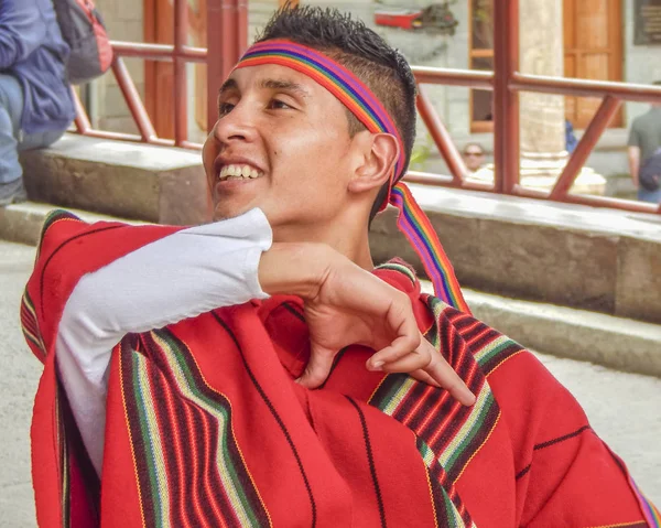 Man Dancing Dança Indígena Equatoriana Tradicional — Fotografia de Stock
