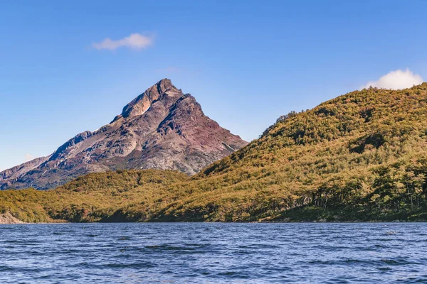 Tó és hegyek, Patagónia - Chile — Stock Fotó