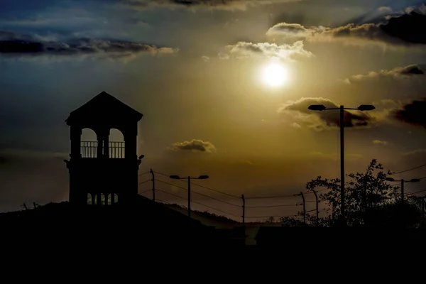 Yüksek karşıtlık manzara günbatımı sahne — Stok fotoğraf
