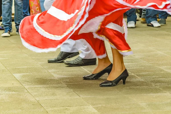 Tipik Ekvador dansçı Feet