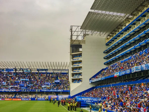 Grandstand lotado no Estádio de Futebol George Capwell, Guayaquil , — Fotografia de Stock
