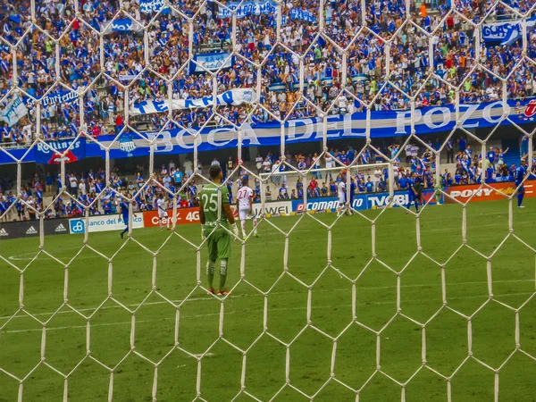 Crowded Grandstand at George Capwell Soccer Stadium, Guayaquil, — Stock Photo, Image