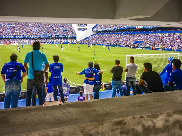 George Capwell Soccer Stadium, Guayaquil kalabalık tribün, 