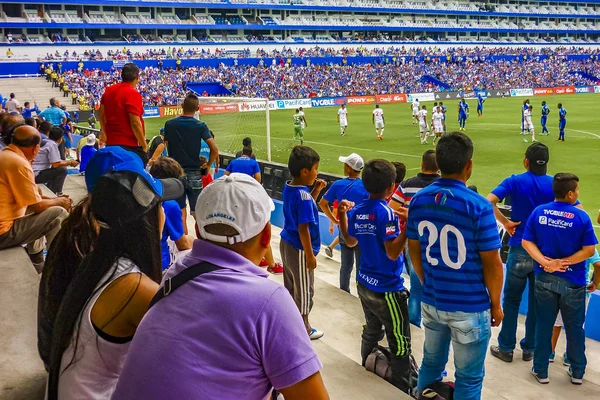 George Capwell Stadyumu'nda, Guayaquil, Ekvator futbol maçı