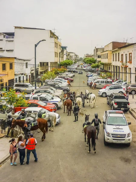 Sicherheit rund um das Stadion, Guayaquil, Ecuador — Stockfoto