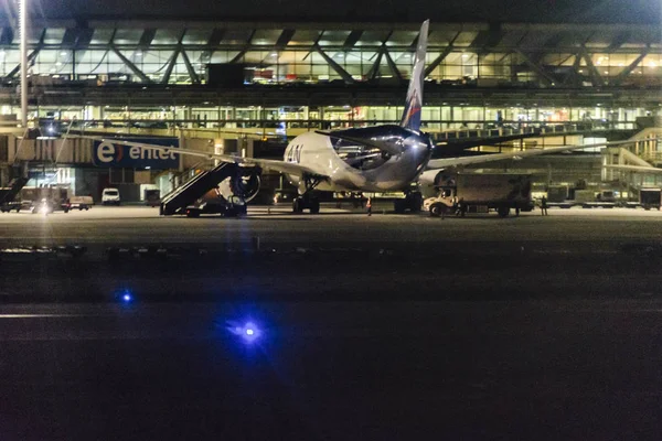 Сантьяго де Чилі аеропорту вночі — стокове фото