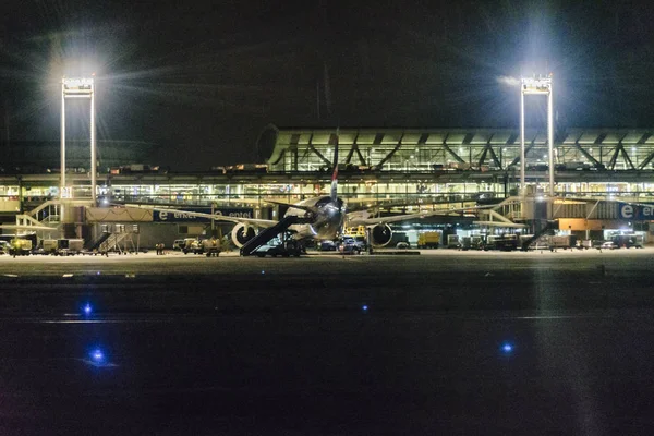 Santiago de Chile flygplats nattetid — Stockfoto