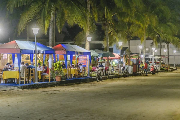 Restaurantes al aire libre en Isla Isabela, Galápagos, Ecuador —  Fotos de Stock