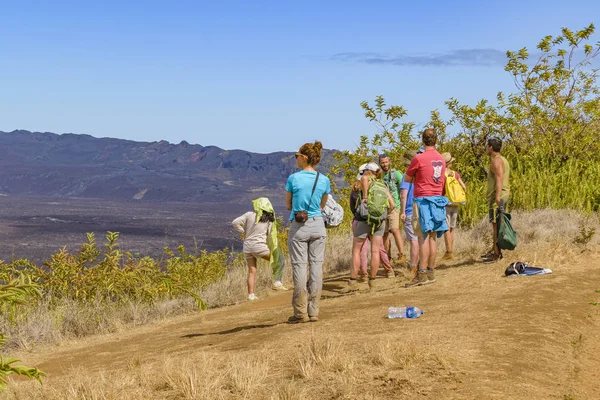Turistler, Sierra Negra yanardağ, Galapagos, Ecuador