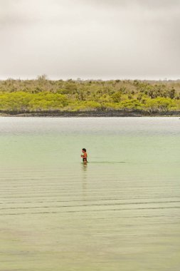 Banyo Beach, Galapagos, Ekvador insanlar