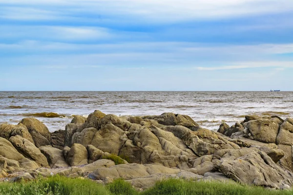 Côte rocheuse, Montevideo, Uruguay — Photo