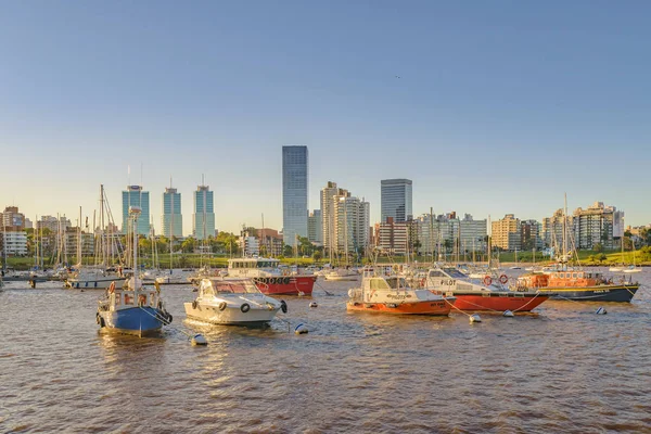 Montevideo liten Port stadsbilden, Uruguay — Stockfoto
