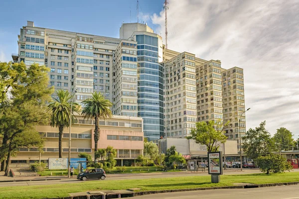 Szpital Widok zewnętrzny budynku, Montevideo, Urugwaj — Zdjęcie stockowe