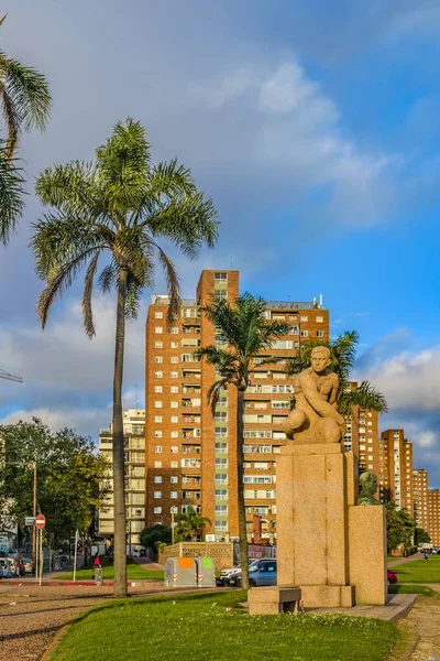 Urbane szene in montevideo city, uruguay — Stockfoto