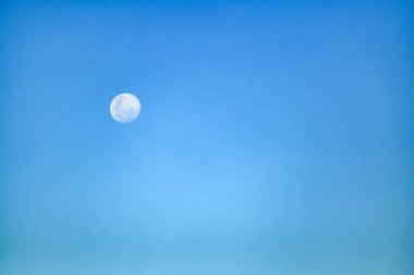 Manzaralarıyla gün sahne