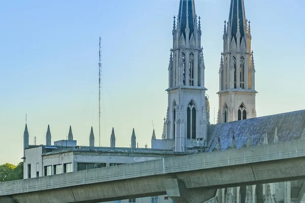 Detail der Kirche im neugotischen Stil — Stockfoto