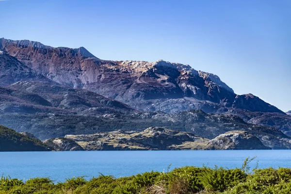 Jeziora i góry krajobraz, Patagonia, Chile — Zdjęcie stockowe