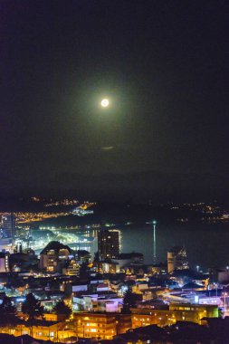 Puerto Montt havadan gece görünümü