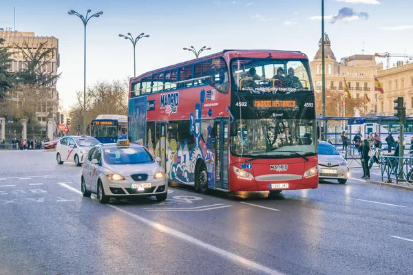 Städtische Straßenszene, Madrid, Spanien — Stockfoto