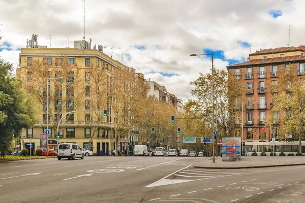 Történelmi városi jelenet, Madrid, Spanyolország — Stock Fotó
