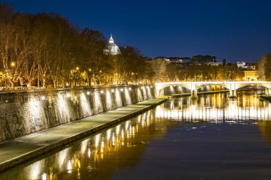 Tiber Nehri Roma Cityscape