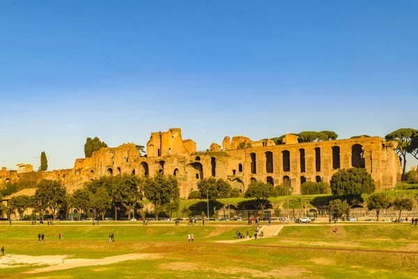 Circus Maximus zewnątrz View, Rzym, Włochy — Zdjęcie stockowe