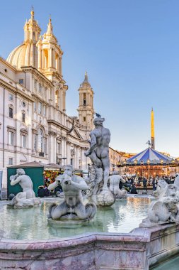 Fontana del Moro, Piazza Navona, Roma, İtalya