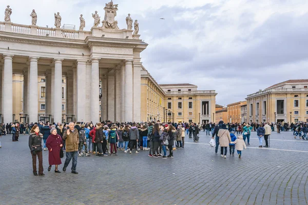 Praça Saint Peters em Roma, Itália — Fotografia de Stock