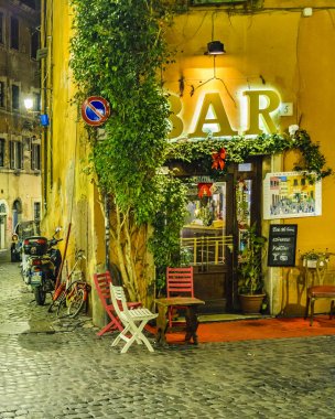 Roma şehir merkezinde, kentsel gece çekimi