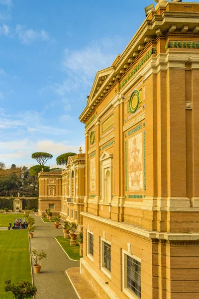 Vatikáni Múzeum épület külső nézet — Stock Fotó