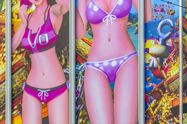 Donna con Bikini Illustrazione Bilboard, Tokyo, Giappone — Foto Stock