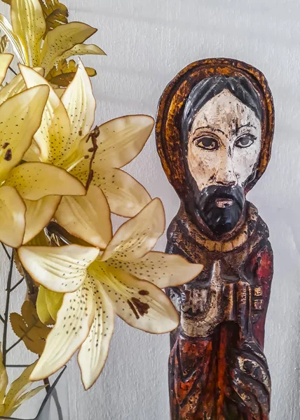 Sculpture Jesuschrist en bois à la Maison intérieure — Photo