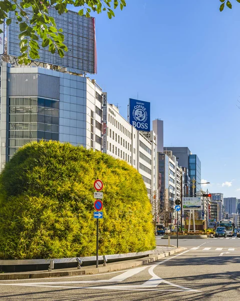 Scena przy Urban Street w dzielnicy Ginza, Tokio, Japonia — Zdjęcie stockowe
