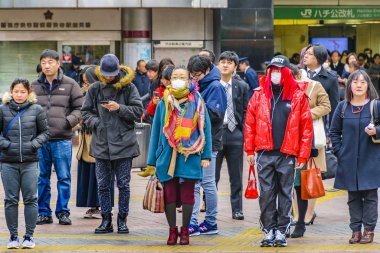 Shibuya geçerken, tokyo, Japonya