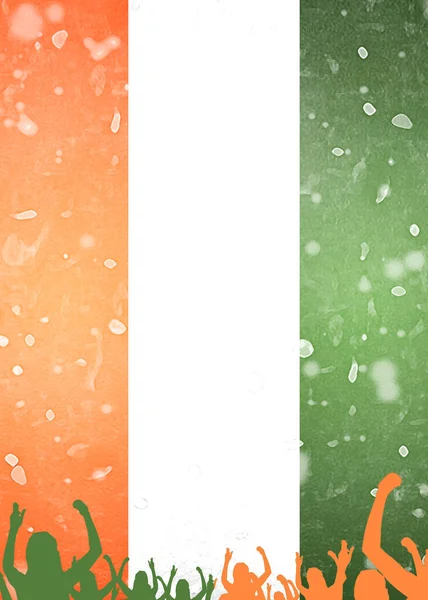 Sylwetka Ludzi Świętujących Nad Irlandzkim Motywem Flagi Święci Patricks Lub — Zdjęcie stockowe