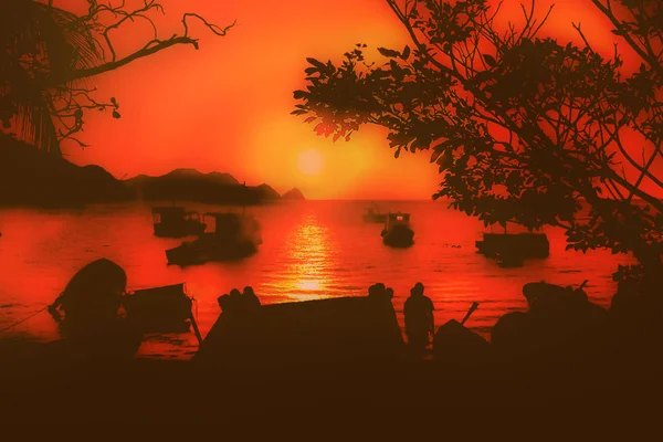 Taganga Kolumbie Leden 2015 Sunset Scénu Lodí Lidí Siluety Karibiku — Stock fotografie