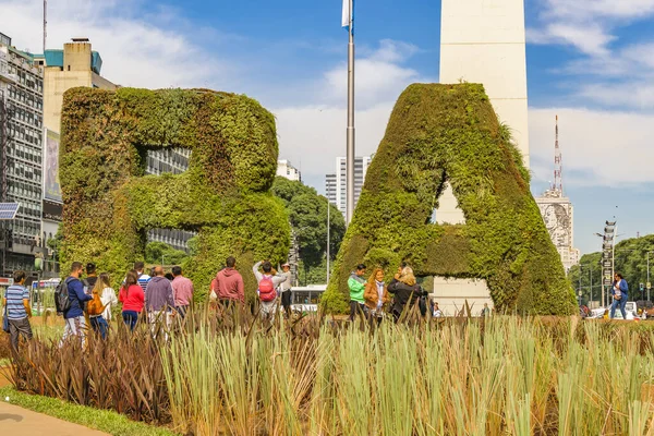 Buenos Aires Argentina Abril 2019 Gente Monumento Obelisco Avenida Julio — Foto de Stock