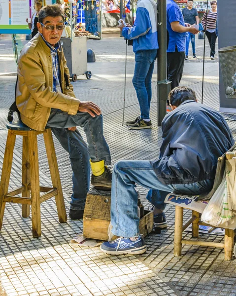 Mendoza Argentina April 2019 Senior Shoe Polisher Cleaning Man Shoe — Stock Photo, Image